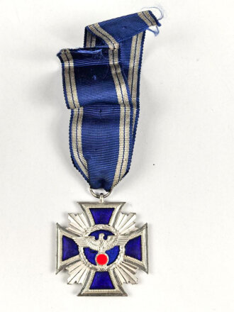 NSDAP Dienstauszeichnung in silber. Sehr guter Zustand, am Band, in Pappetui vom Hersteller M1/120 Wilhelm Deumer Lüdenscheid