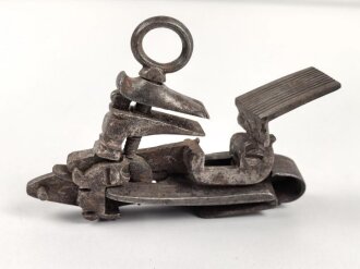 Teil einer Steinschlosspistole. Ohne Bezeichnung, Gesamtlänge 12,5cm