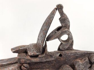 Teil einer Steinschlosspistole. Ohne Bezeichnung, Gesamtlänge  16,5cm