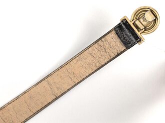 Deutsche Reichsbahn, Feldbinde für Führer. Aluminiumschloss von Assmann, die schwarze Feldbinde aus Ersatzmaterial, Gesamtlänge 111cm