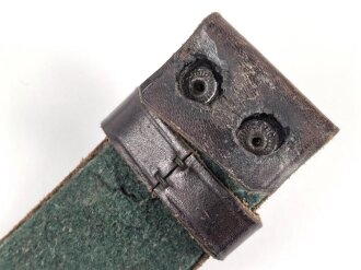 Lederne Feldbinde für Staats- oder Privatforst III.Reich.. Gesamtlänge 106cm; verschlüsse defekt