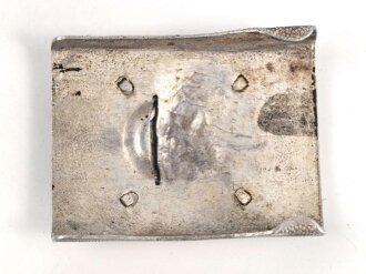 Koppelschloss für Angehörige des Heeres, Aluminium mit aufgeklammertem Emblem. Defekt, entnazifiziert