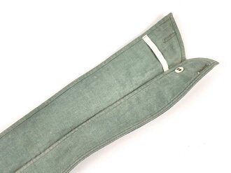 Kragen zum Anknöpfen für ein ziviles Hemd. Gemessen vom jeweils äusseren Ende Knopfloch 41cm