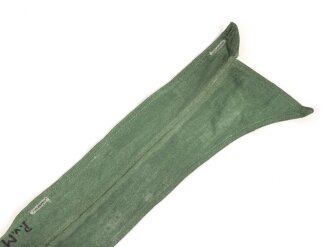 Kragen zum Anknöpfen für ein ziviles Hemd. Gemessen vom jeweils äusseren Ende Knopfloch 38,5cm