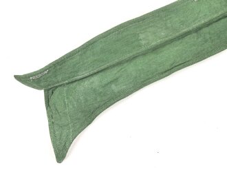 Kragen zum Anknöpfen für ein ziviles Hemd. Gemessen vom jeweils äusseren Ende Knopfloch 38,5cm