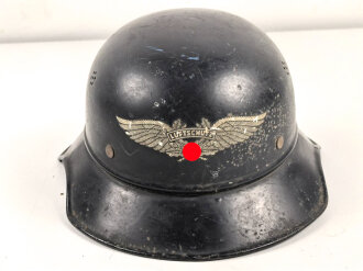 Stahlhelm Luftschutz , Originallack und Abzeichen, Innenfutter defekt