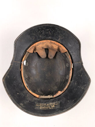 Stahlhelm Luftschutz , Originallack und Abzeichen, Innenfutter defekt