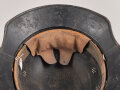 Stahlhelm Luftschutz , Originallack und Abzeichen, Innenfutter defekt