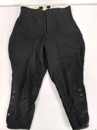 Schwarze Stiefelhose, wohl für einen Angehörigen des NSKK. Eigentumstück in gutem Gesamtzustand