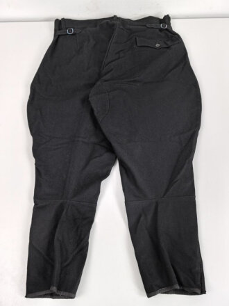 Schwarze Stiefelhose, wohl für einen Angehörigen des NSKK. Eigentumstück in gutem Gesamtzustand