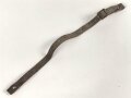 Stahlhelm Kinnriemen Wehrmacht, neuzeitliche Fertigung. Angetrocknet, ungereinigt