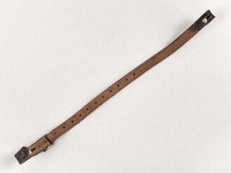 Stahlhelm Kinnriemen Wehrmacht, neuzeitliche Fertigung. Ungereinigt