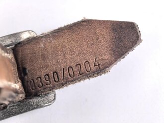 Stahlhelm Kinnriemen Wehrmacht, neuzeitliche Fertigung. Ungereinigt