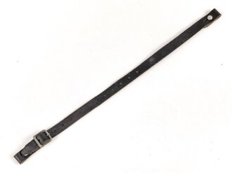 Stahlhelm Kinnriemen Wehrmacht, neuzeitliche Fertigung. Ungereinigt