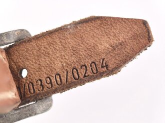 Stahlhelm Kinnriemen Wehrmacht, neuzeitliche Fertigung. Ungereinigt