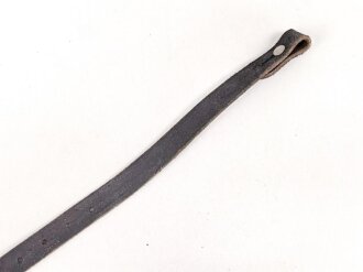 Stahlhelm Kinnriemen Wehrmacht, neuzeitliche Fertigung. Ungereinigt