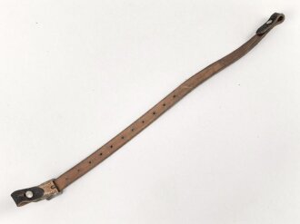 Stahlhelm Kinnriemen Wehrmacht, neuzeitliche Fertigung. Ungereinigt