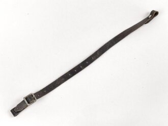 Stahlhelm Kinnriemen Wehrmacht, neuzeitliche Fertigung. Ungereinigt