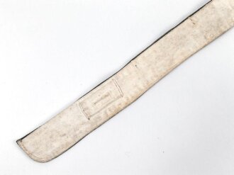 Kragenbinde für eine Feldbluse des Heeres, Gemessen vom jeweils äusseren Ende Knopfloch 48cm