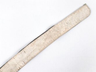 Kragenbinde für eine Feldbluse des Heeres, Gemessen vom jeweils äusseren Ende Knopfloch 48cm