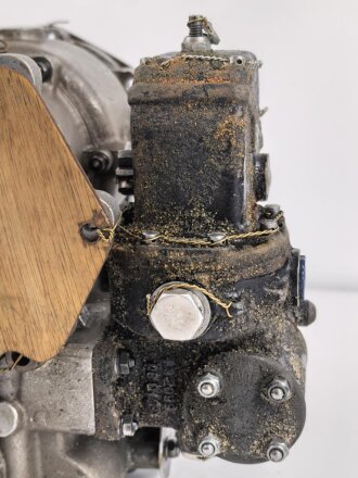 Luftwaffe, Vergaser "Hobson" HS 410 für Argus AS410 Flugmotor. Sehr guter Gesamtzustand, in der zugehörigen Transportkiste. Funktion nicht geprügt