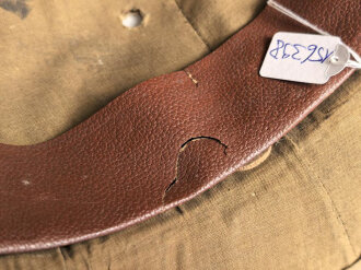 Italien, Tropenhelm Modell 1940. Die Lüftungssiebe fehlen, ungereinigtes Stück