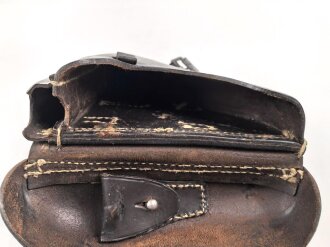 1.Weltkrieg,  Koffertasche zur Pistole P08. Dunkelbraunes Leder, die Stempelung im Deckel entfernt