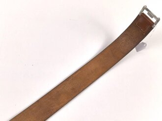 Koppelriemen III.Reich, ungeschwärzt, Gesamtlänge 89cm. Leichtmetallgegenhalt, so für Rot Kreuz und Polizei verausgabt.