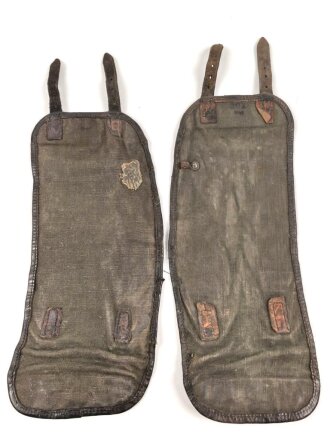 Paar frühe Gamaschen für Angehörige des Heeres. Ungereinigt
