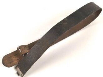 Koppelriemen für Angehörige von Parteiverbänden. Geschwärztes Leder, Gesamtlänge 85cm. Angetrocknet, ungereinigt