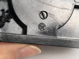 Kompass Wehrmacht aus schwarzer Preßmasse , Hersteller" cxn" .Gebraucht