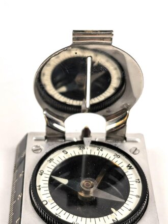 "Marschkompass Jugend" aus schwarzer Preßmasse , guter Zustand