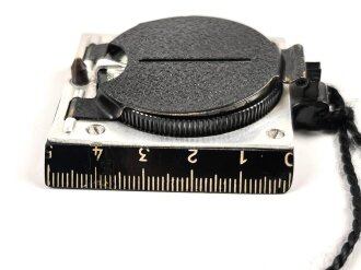 "Marschkompass Jugend" aus schwarzer Preßmasse , guter Zustand