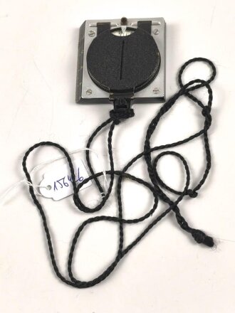 "Marschkompass Jugend" aus schwarzer Preßmasse , guter Zustand