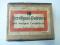 Pappkasten für "10 Sternsignal-Patronen mit weißem Leuchtstern" datiert 1905, als Kriegsbrauchbar anerkannt