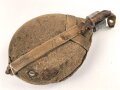 1.Weltkrieg, Feldflasche Modell 1910. Ungewöhnliche Ausführung, Schraubdeckel sitzt fest, Riemen abgerissen