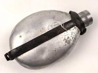 1.Weltkrieg Feldflasche . Bezug fehlt, der Schraubdeckel...