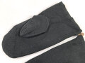 Paar schwarze Winterhandschuhe, höchstwahrscheinlich aus der Zeit des 1. Weltkrieg, Kammergestempelt