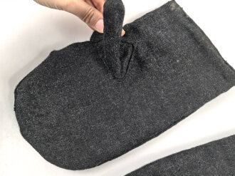 Paar schwarze Winterhandschuhe, höchstwahrscheinlich aus der Zeit des 1. Weltkrieg, keinerlei Stempelung
