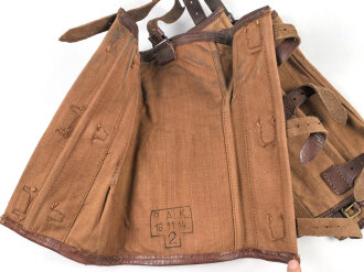 Kaiserliche Marine, Paar Gamaschen, Kammerstücke des Bekleidungsamtes Kiel, datiert 1914. getragenes Paar