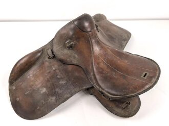 Armeesattel ohne erkennbare Stempelung, Ungereinigtes...