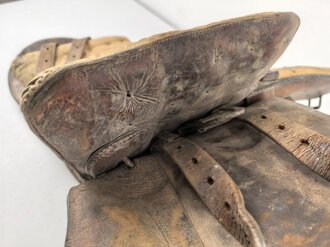 Armeesattel ohne erkennbare Stempelung, Ungereinigtes Stück