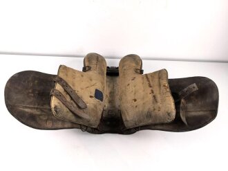 Armeesattel ohne erkennbare Stempelung, Ungereinigtes Stück