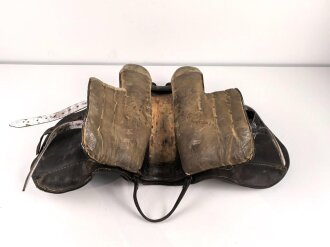 Armeesattel ohne erkennbare Stempelung, Ungereinigtes Stück