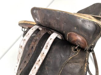 Armeesattel ohne erkennbare Stempelung, Ungereinigtes Stück
