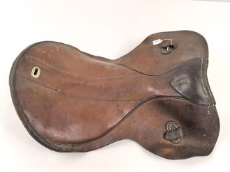 1. Weltkrieg, Teil eines Armeesattel, datiert 1915. Ungereinigtes Stück