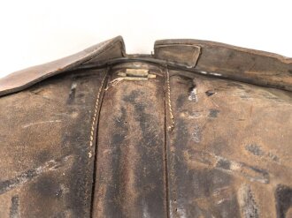 1. Weltkrieg, Teil eines Armeesattel, datiert 1915. Ungereinigtes Stück