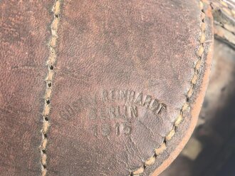 1. Weltkrieg, Teil eines Armeesattel, datiert 1915. Ungereinigtes Stück