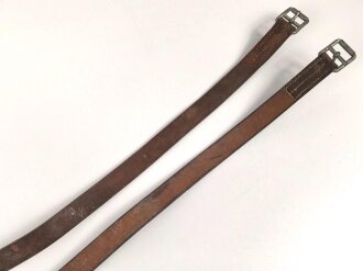 Tschechoslowakei, Paar Steigbügelriemen datiert 1936. Leder angetrocknet, nicht gereinigt