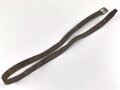 1. Weltkrieg, Lederriemen für Kavallerie oder bespannte Artillerie. Datiert 1917. Breite 3,3cm, Gesamtlänge 172cm